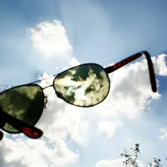 Okulary polaryzacyjne czy fotochromy - co wybrać dla lepszej ochrony?