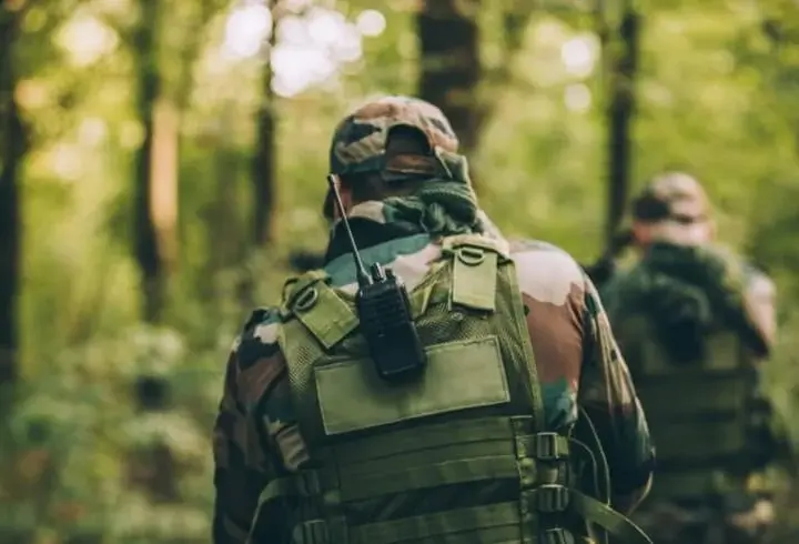 Wady wzroku dyskwalifikujące do wojska: poznaj aktualne wymagania