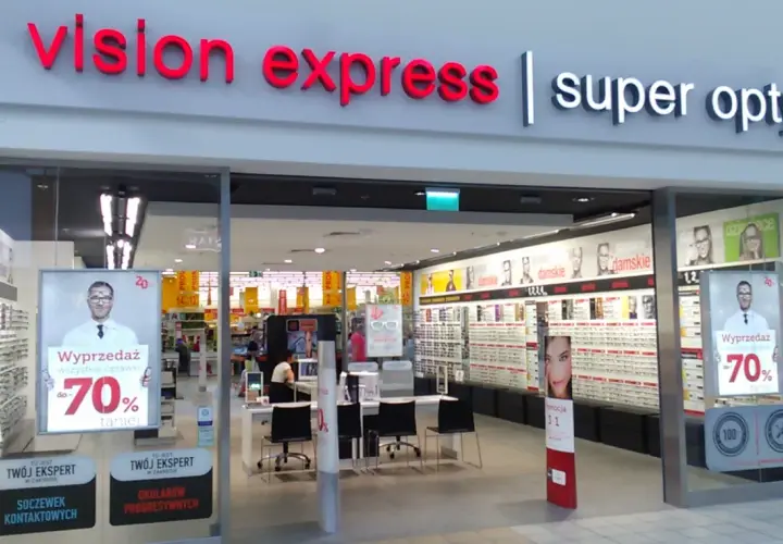 Czy Vision Express jest otwarty w galeriach? Sprawdź godziny pracy!