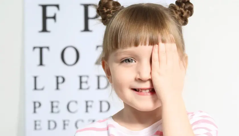 Kiedy okulary dla dzieci z krótkowzrocznością? Zobacz, jak nie przegapić!