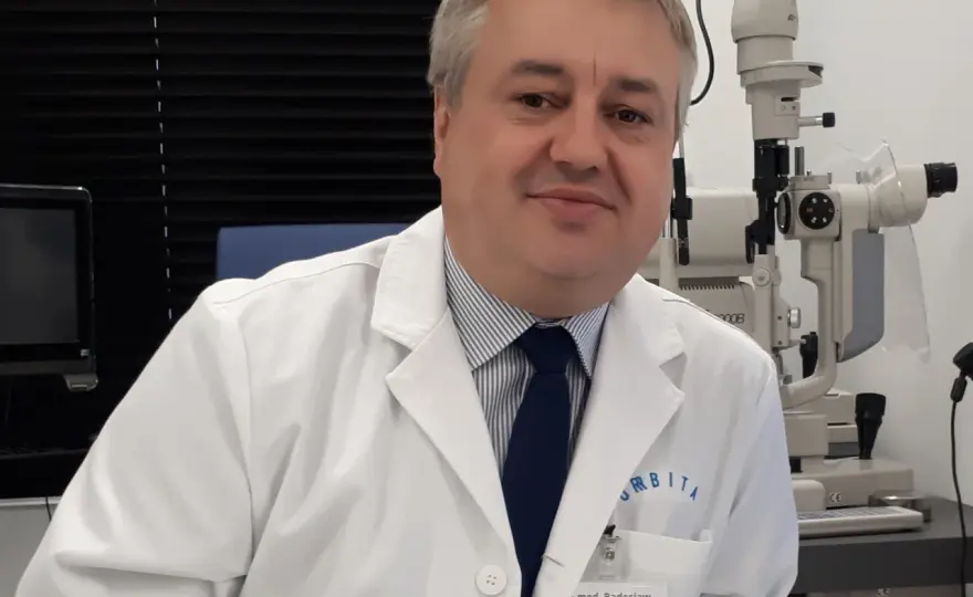 Dr Różycki okulista 2025: aktualne miejsca i godziny przyjęć pacjentów